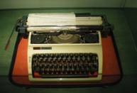 獸醫防疫技術資料館內照片-老打字機